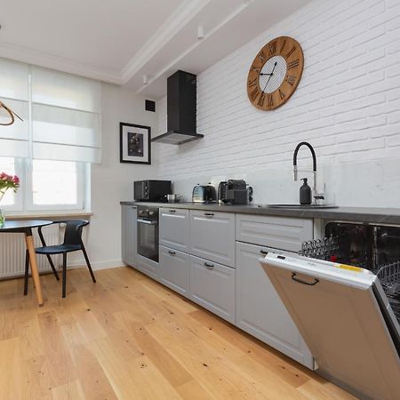 Apartment Bialobrzeska Warsaw Ochota By Renters Екстериор снимка