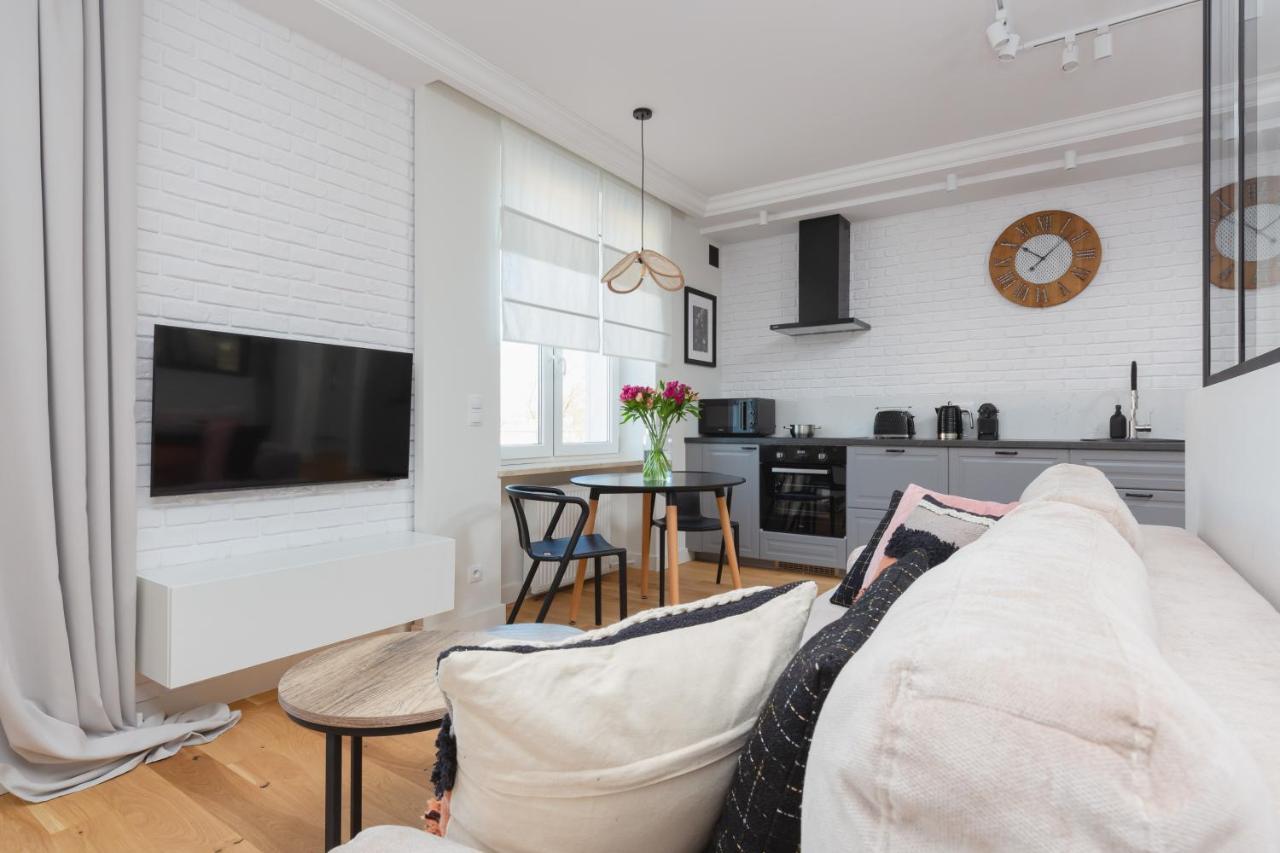 Apartment Bialobrzeska Warsaw Ochota By Renters Екстериор снимка